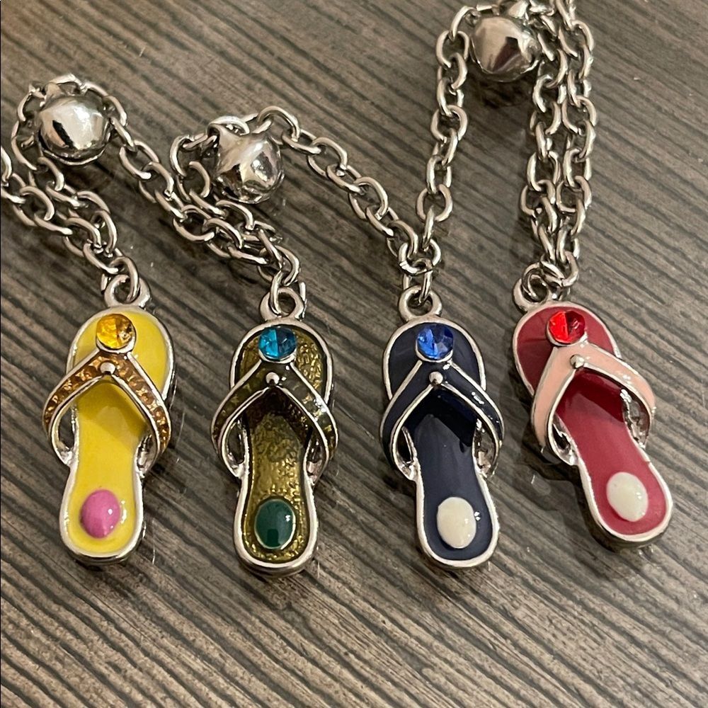 Vintage Y2K Flip Flop Ankle Bracelet with Bells - Picture 6 of 15
